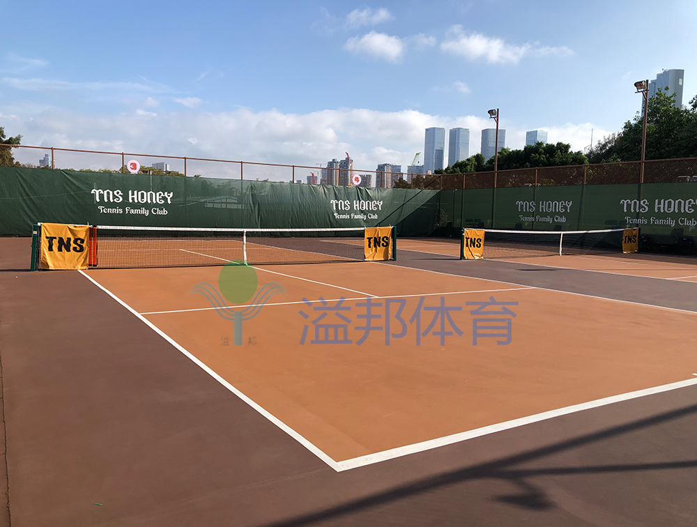 網(wǎng)球場價格以及建設(shè)要求，溢邦體育承建深圳網(wǎng)紅運(yùn)動網(wǎng)球場