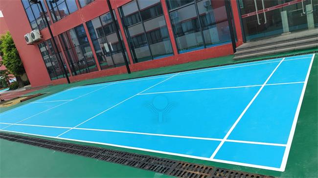 樓頂羽毛球場搭建：挑戰(zhàn)高空，享受運(yùn)動樂趣